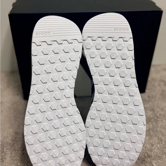 Adidas Run 60s 2.0 - Picture 9 of 11